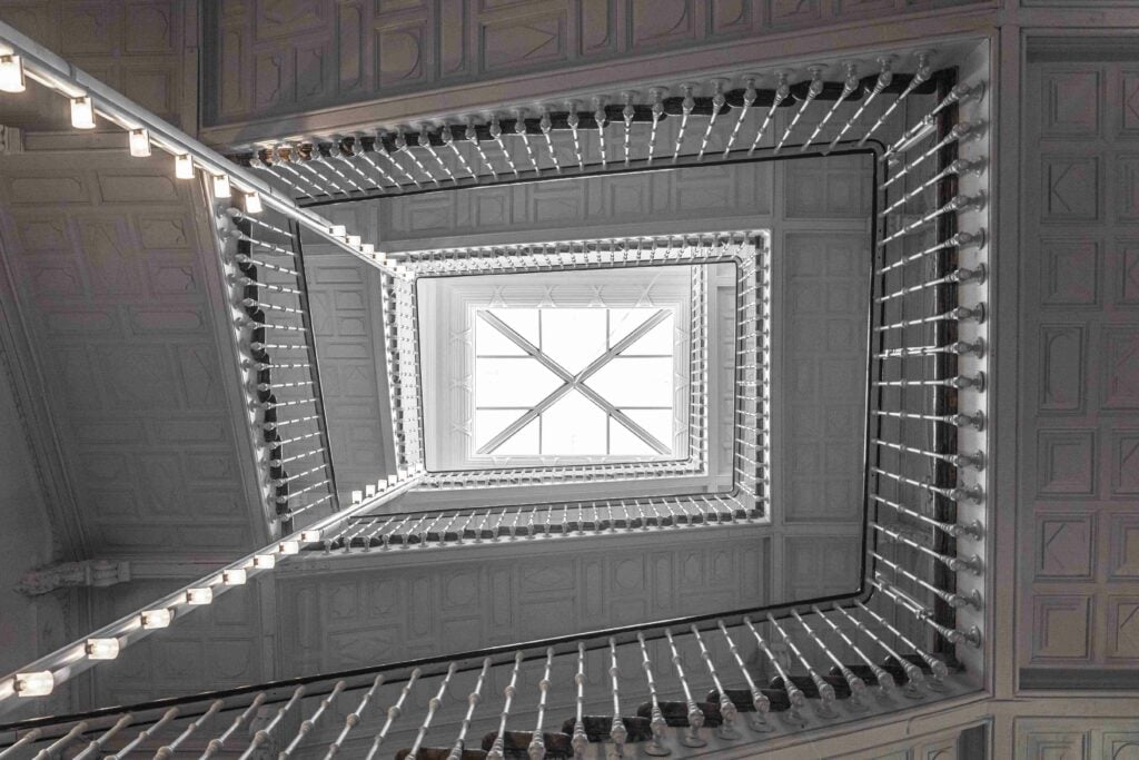 escalera historia palacio de atocha